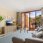 Apartamento De 2 Dormitorios En Bahia De Alcantara