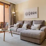 Apartamento De 2 Dormitorios En Bahia De Alcantara